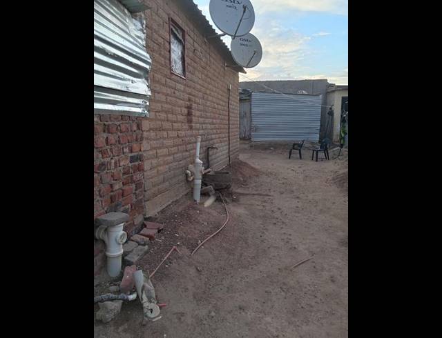 2 BEDROOM HOUSE FOR SALE IN OLIEVENHOUTBOSCH